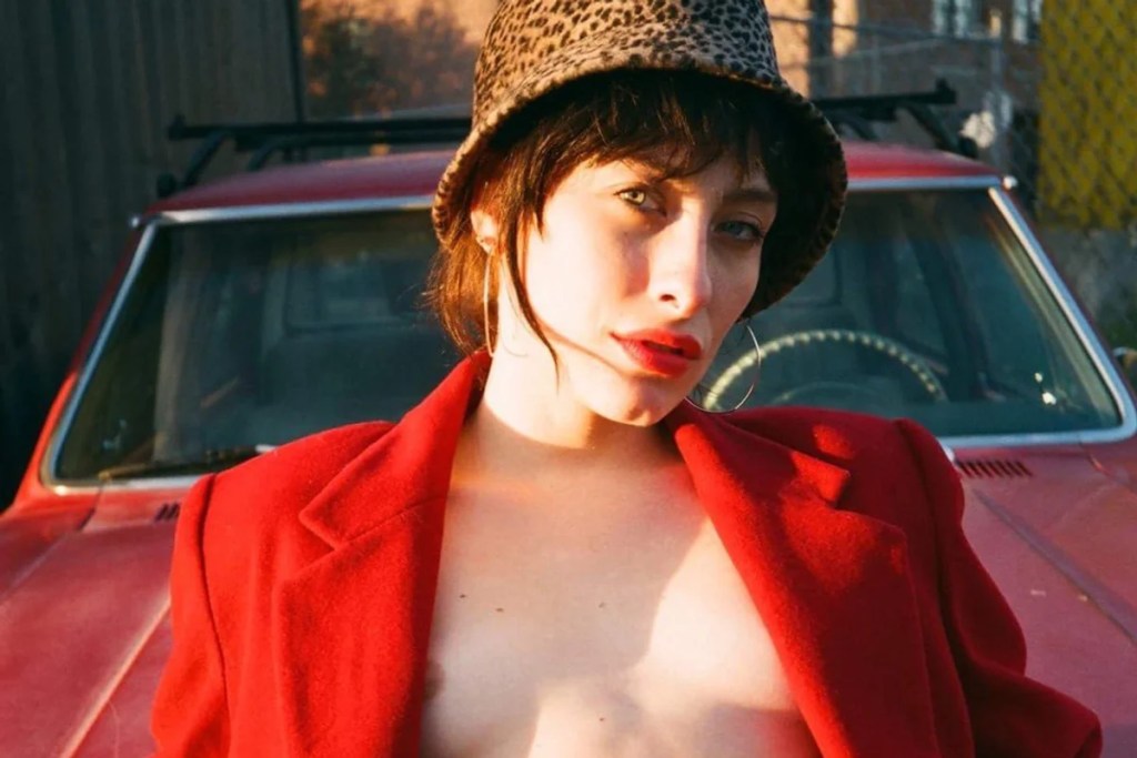 SQUELCH POP FROM SAMANTHA&nbsp;URBANI