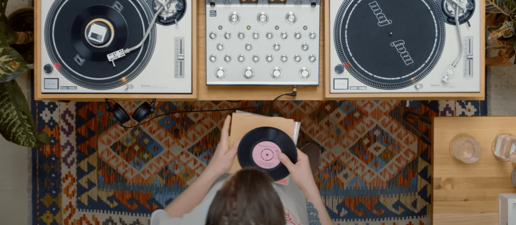 MIX // HEARTBREAK IN ANOTHER&nbsp;TONGUE