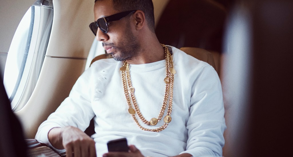 RYAN LESLIE BACK WITH THE STUDIO VIDS