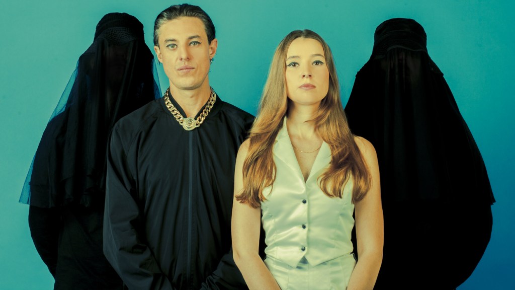 CONFIDENCE MAN ARE BACK,&nbsp;BABY!