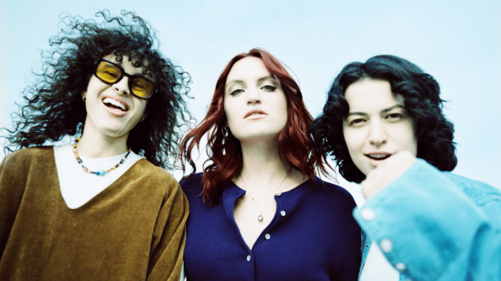 MUNA: SCARY FANS