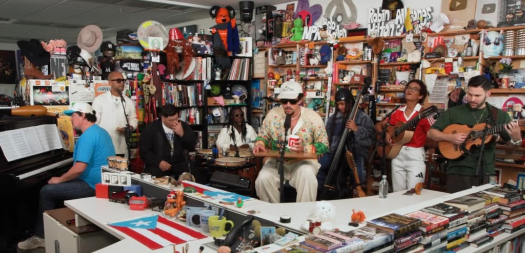 BAD BUNNY / TINY&nbsp;DESK